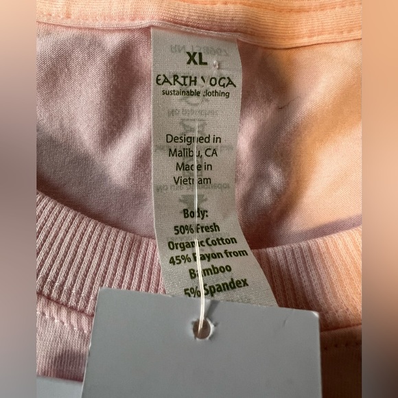 Women’s Earth Yoga Muscle Pink Tank Top NEW NWT - Picture 2 of 4